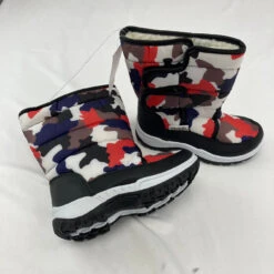 Wootie Colorful Camouflage Snow Boots Size 10